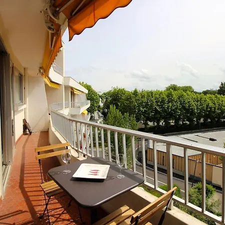 Proche Grande Appartement